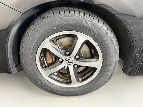 Used 2015 Honda Civic SE image 11