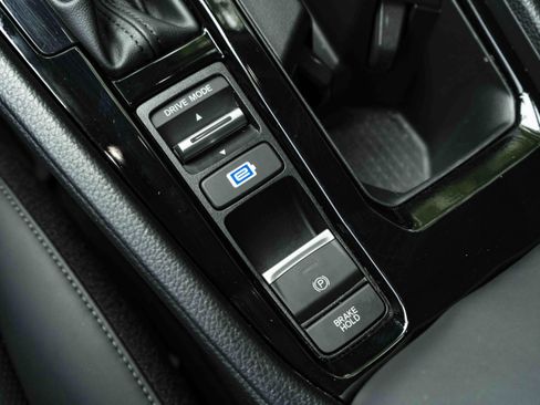 Used 2024 Honda Accord EX-L image 28
