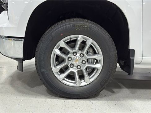 New 2026 Chevrolet Silverado 1500 LT image 15