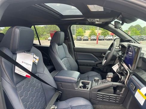 New 2026 Toyota 4Runner 4WD image 13