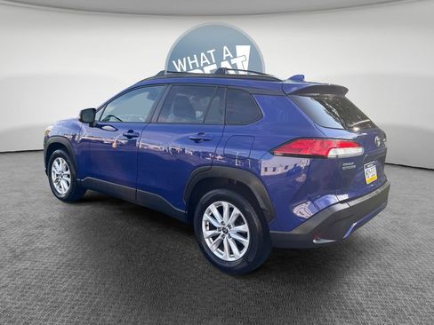 Used 2023 Toyota Corolla Cross LE AWD/4WD image 5