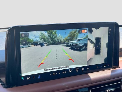 Used 2025 Lincoln Aviator Reserve w/ Equipment Group 201A AWD/4WD image 14