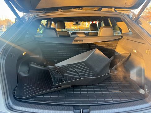 Used 2023 Volkswagen Atlas Cross Sport SEL Premium R-Line image 34