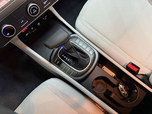 Certified 2024 Hyundai Kona SE image 35