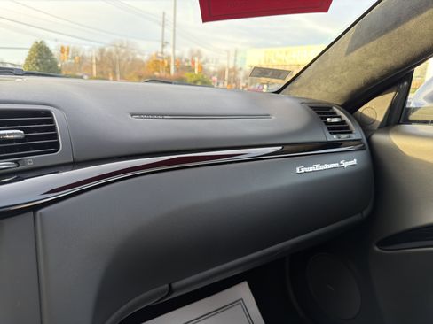 Used 2016 Maserati GranTurismo MC image 17