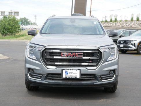Used 2023 GMC Terrain AT4 AWD/4WD image 3