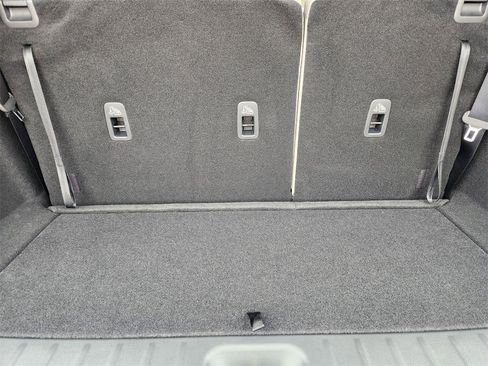 New 2025 Nissan Pathfinder SV image 23