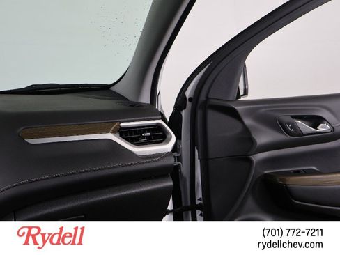 Used 2023 GMC Acadia SLE w/ Driver Convenience Package image 22