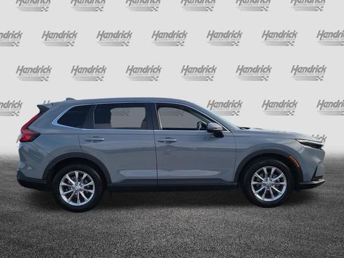 Used 2025 Honda CR-V EX image 8