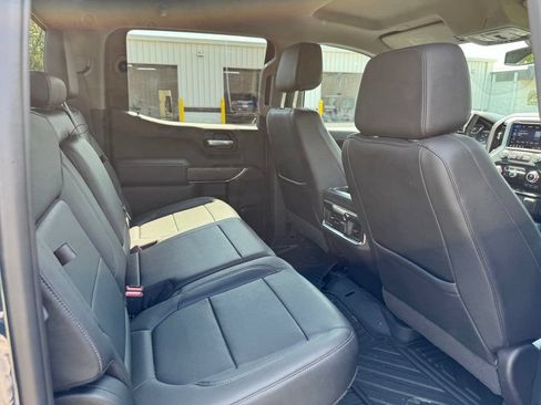 Used 2021 GMC Sierra 1500 SLT w/ SLT Premium Package AWD/4WD image 13