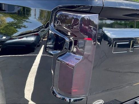 Used 2024 Chevrolet Silverado 1500 LT Trail Boss w/ LT Trail Boss Premium Package image 29