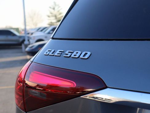 New 2026 Mercedes-Benz GLE 580 4MATIC image 9