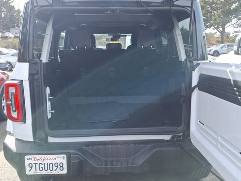 Used 2025 Ford Bronco Outer Banks image 6