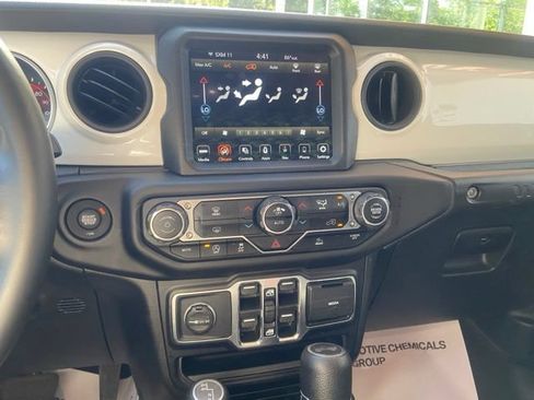 Used 2021 Jeep Wrangler Unlimited Sport AWD/4WD image 15