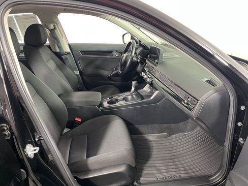 Certified 2022 Honda Civic EX image 6
