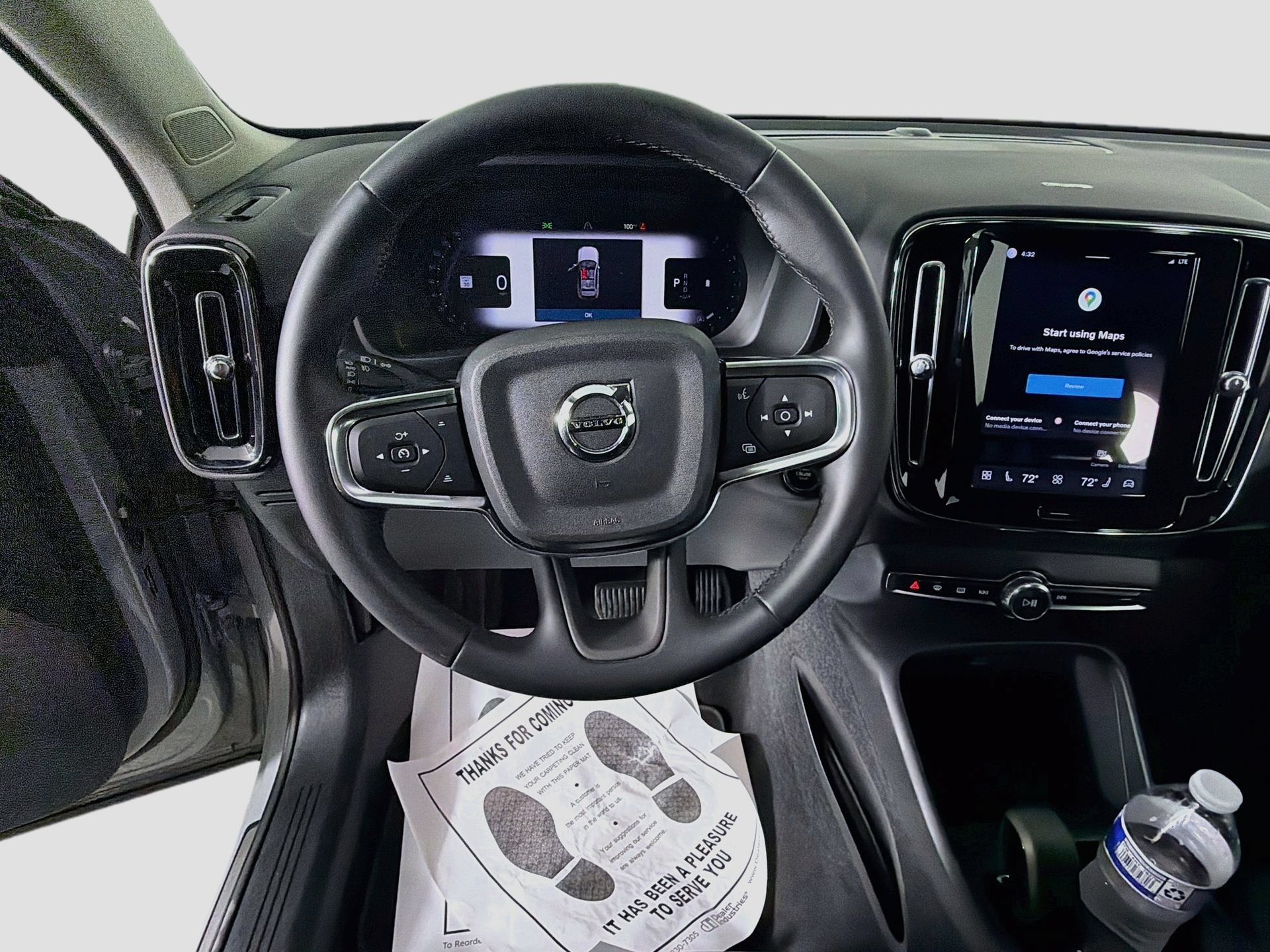 Certified 2024 Volvo XC40 B5 Core AWD/4WD image 11