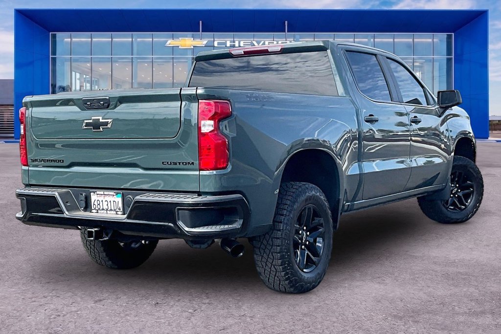 Used 2025 Chevrolet Silverado 1500 Custom Trail Boss w/ Dark Appearance Package AWD/4WD image 24