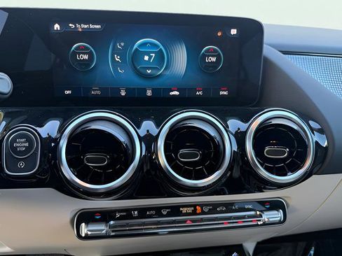 Used 2022 Mercedes-Benz GLA 250 image 18