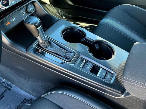 Used 2023 Honda Civic Sport image 14