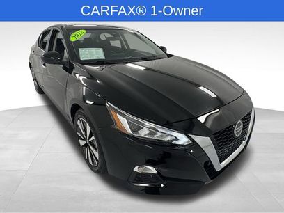 Used 2022 Nissan Altima 2.5 SV