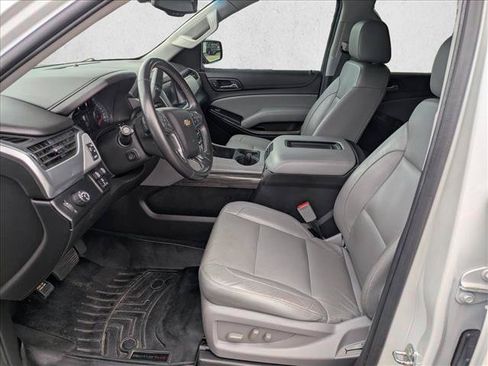Used 2018 Chevrolet Tahoe LT w/ LT Signature Package RWD image 13
