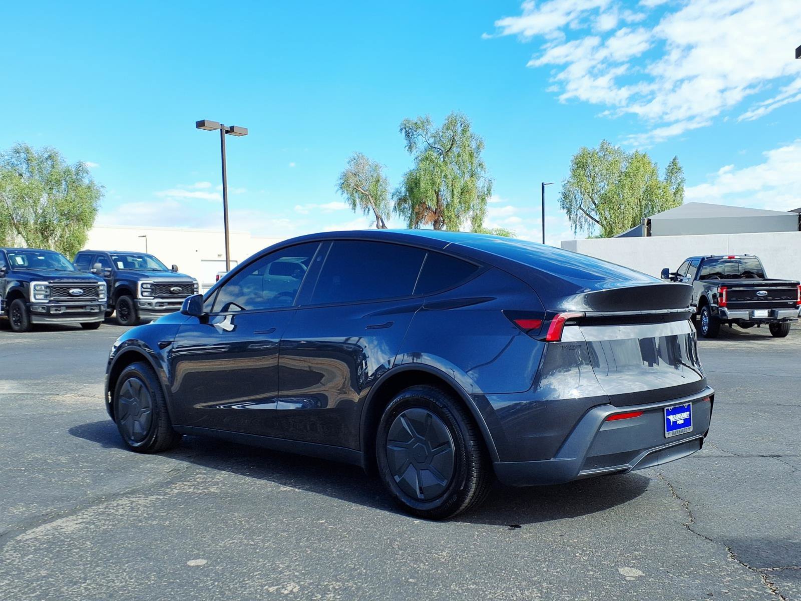 Used 2026 Tesla Model Y 2WD image 3