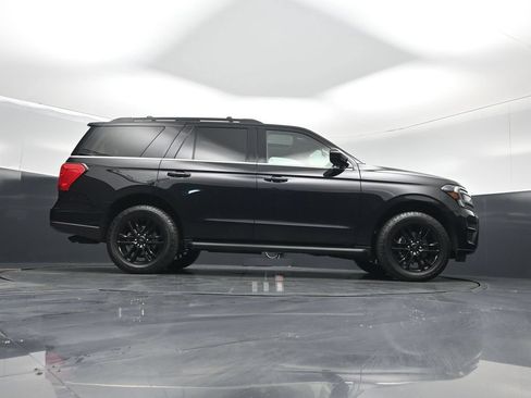 Used 2024 Ford Expedition XLT AWD/4WD image 48