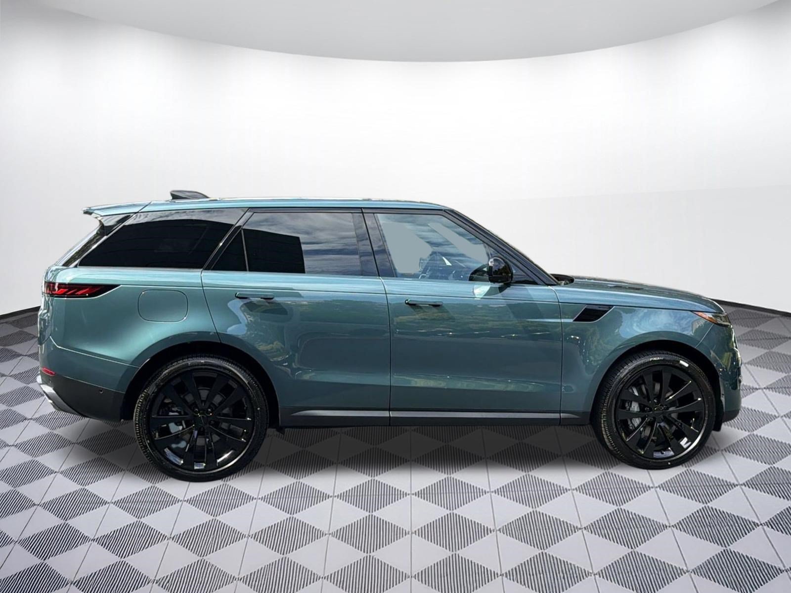 New 2026 Land Rover Range Rover Sport SE AWD/4WD image 8