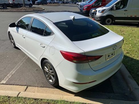 Used 2018 Hyundai Elantra Value Edition FWD image 29