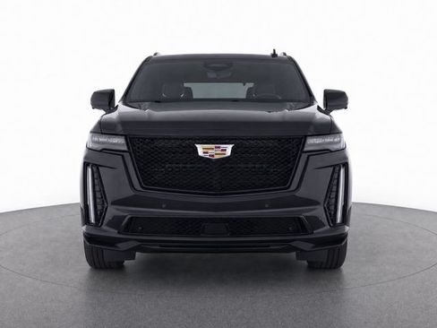Used 2024 Cadillac Escalade ESV V AWD/4WD image 8