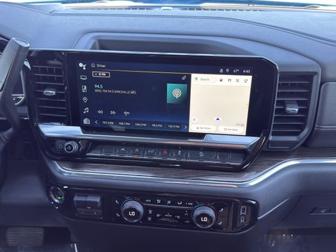 Used 2023 Chevrolet Silverado 1500 RST AWD/4WD image 28