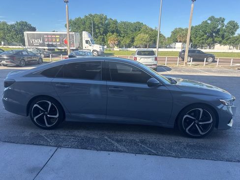 Used 2022 Honda Accord Sport image 2
