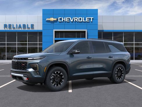 New 2026 Chevrolet Traverse Z71 w/ Enhanced Driving Package image 2