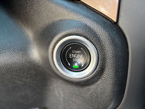 Used 2022 Chevrolet Silverado 2500 High Country w/ Z71 Off-Road Package image 32