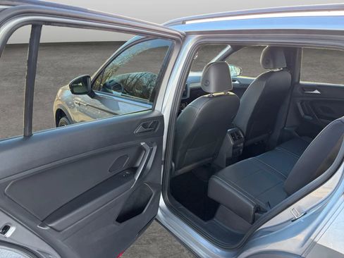 Used 2021 Volkswagen Tiguan SE R-Line w/ 3rd Row Seat Package image 50