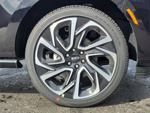 New 2026 Lincoln Navigator L Reserve AWD/4WD image 9