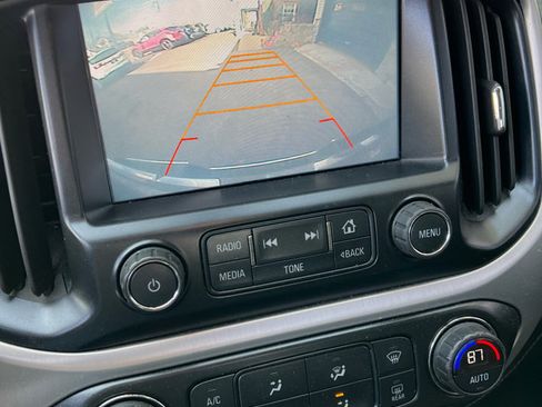 Used 2016 GMC Canyon SLE w/ SLE Convenience Package image 15