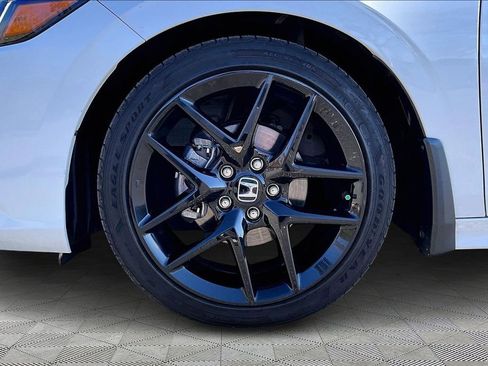 Used 2023 Honda Civic Sport image 23