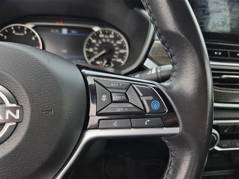 Used 2024 Nissan Altima 2.5 SV w/ SV Premium Package image 23