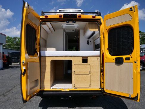 Used 2022 RAM ProMaster 3500 FWD image 2