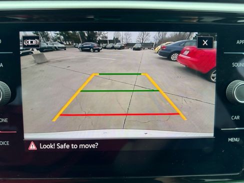 Used 2023 Volkswagen Atlas Cross Sport SE image 19