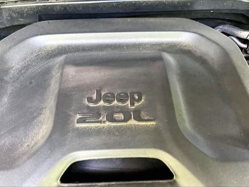 Used 2023 Jeep Wrangler Unlimited Sport AWD/4WD image 28