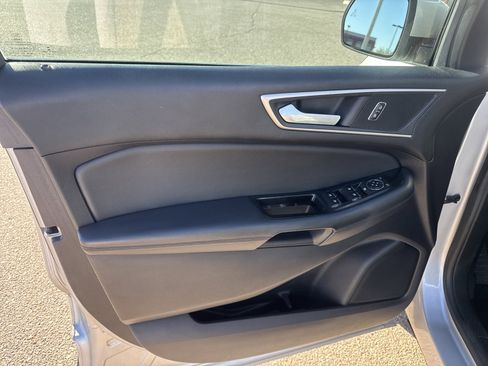 Used 2019 Ford Edge SEL w/ Equipment Group 201A image 11