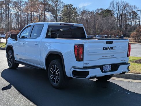 Used 2023 GMC Sierra 1500 AT4 w/ AT4 Preferred Package image 7