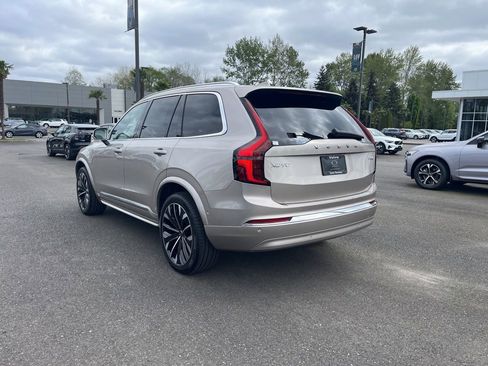 Certified 2025 Volvo XC90 T8 Ultra AWD/4WD image 3