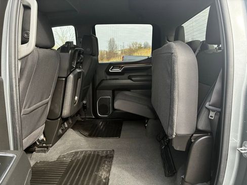 Used 2024 Chevrolet Silverado 1500 LT image 33