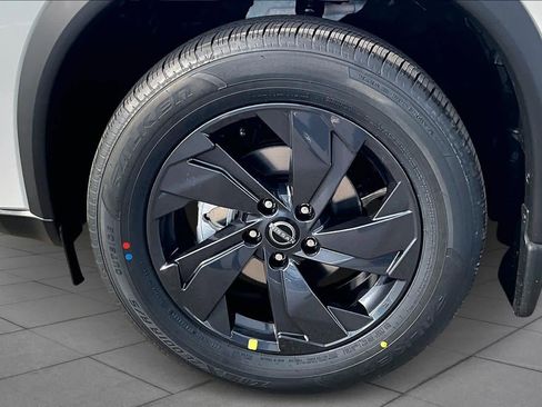 New 2026 Nissan Rogue SV image 9