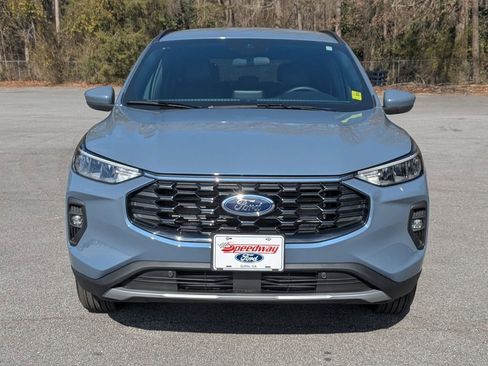 Used 2025 Ford Escape ST-Line Select image 2