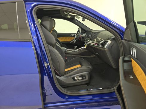 Used 2025 BMW X6 M Competition w/ Executive Package image 12