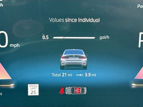 New 2026 BMW 330i Sedan w/ Convenience Package RWD image 9